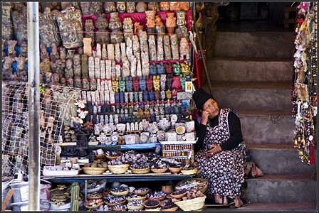 Bolivia La Paz witches market 2 (small).jpg